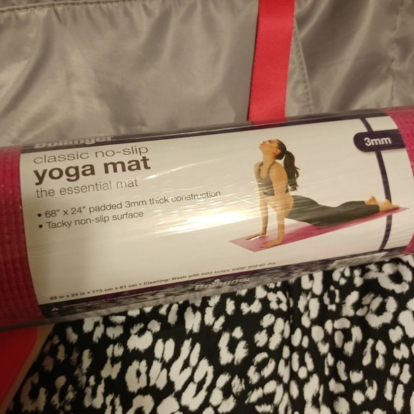Hot yoga/gym bundle - Picture 3 of 8